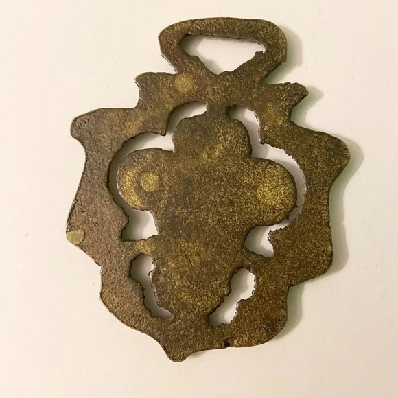 Vintage Brass Horse Medallion Ornament Heraldic  Badge Prince of Wales - Picture 6 of 6